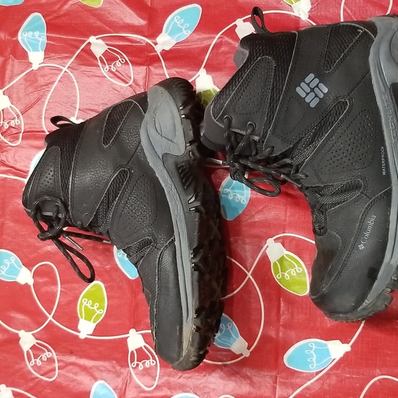 Columbia boots  Black and grey size 8 - Picture 2 of 5
